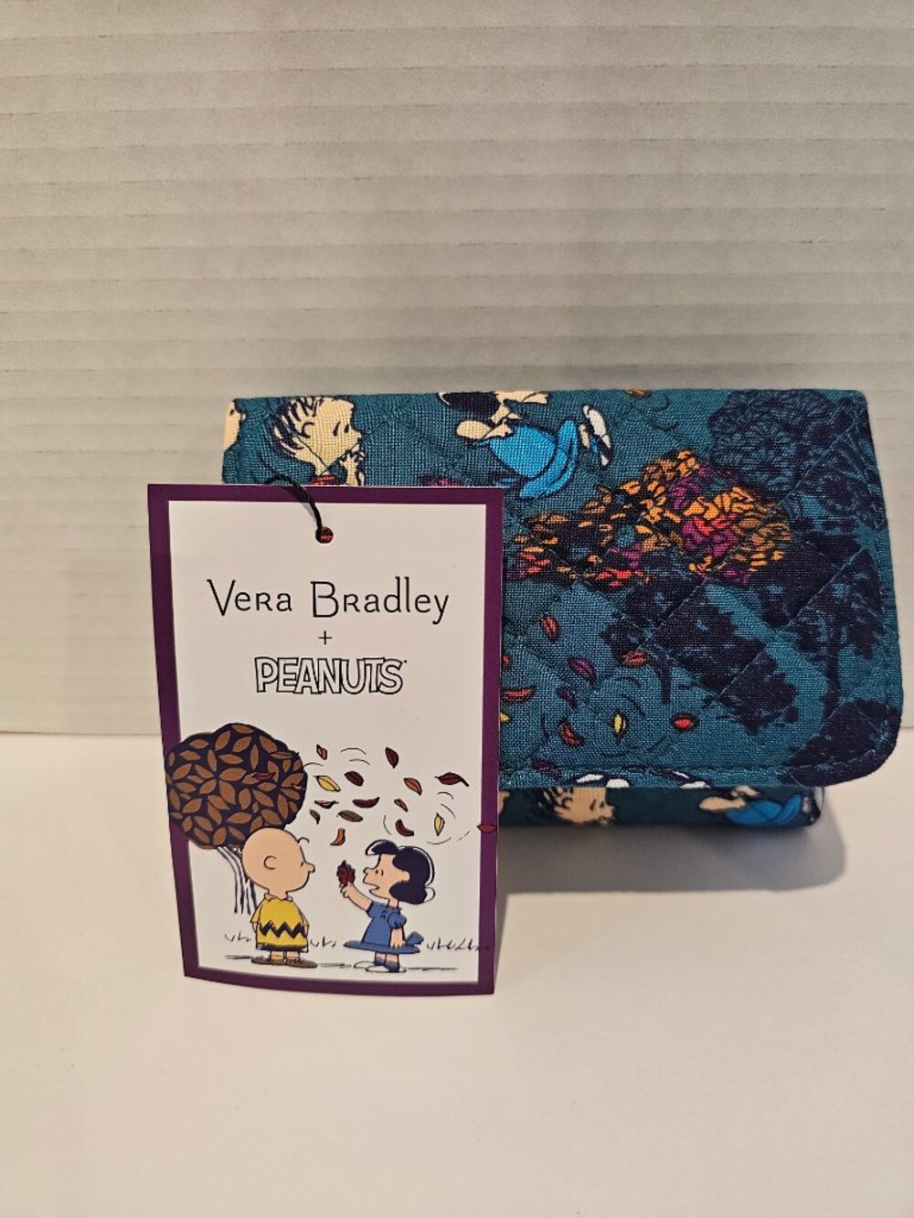NWT Vera Bradley RFID Riley Compact Wallet Peanuts Fall Meadow Pumpkin Halloween - Picture 13 of 14